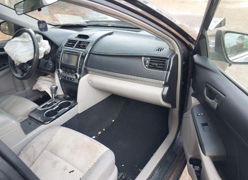 Photo 5 of 2014 Toyota Camry LE (VIN 4T4BF1FK1ER367304)