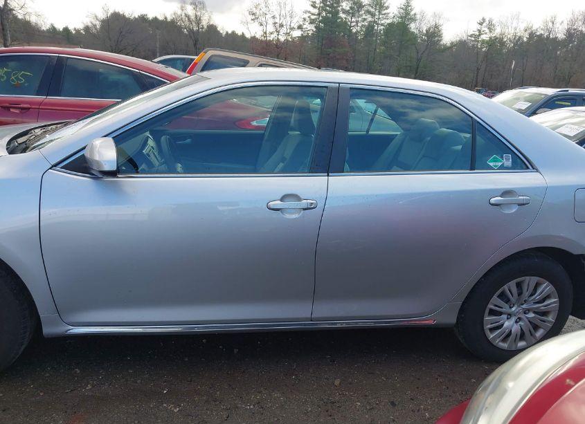 Photo 15 of 2014 Toyota Camry LE (VIN 4T4BF1FK1ER369845)