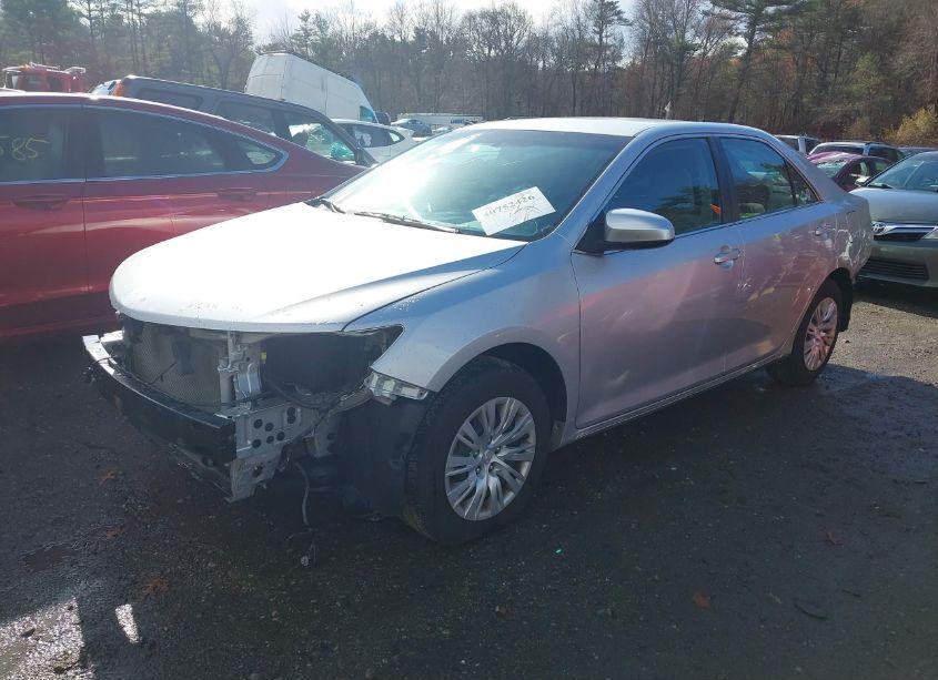 Photo 2 of 2014 Toyota Camry LE (VIN 4T4BF1FK1ER369845)