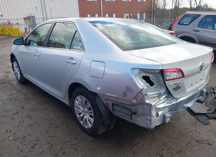 Photo 3 of 2014 Toyota Camry LE (VIN 4T4BF1FK1ER369845)