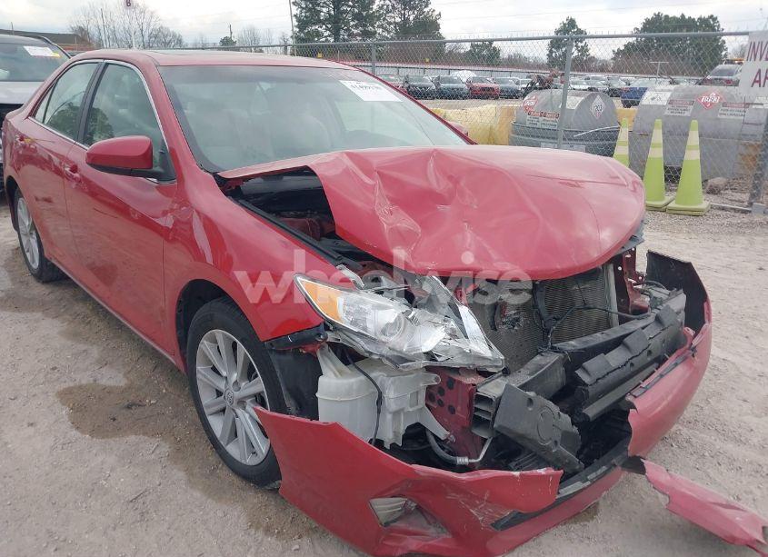 Photo 6 of 2014 Toyota Camry XLE (VIN 4T4BF1FK1ER375189)