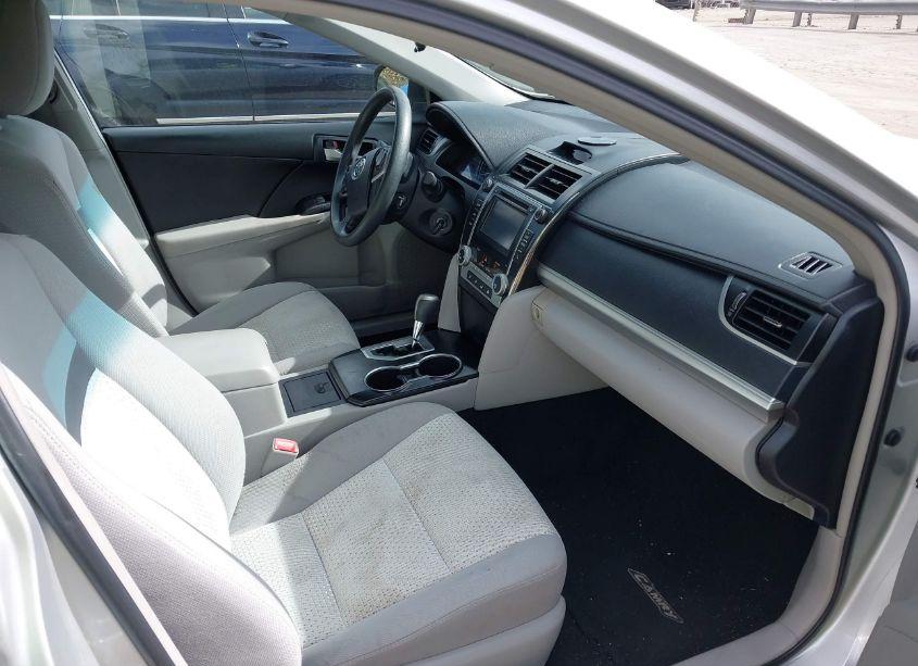 Photo 5 of 2014 Toyota Camry LE (VIN 4T4BF1FK1ER385723)