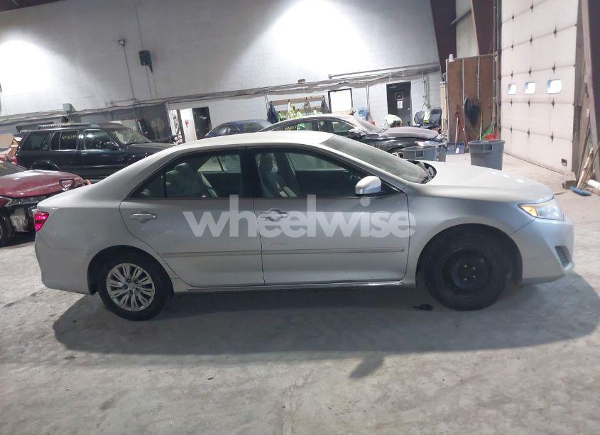 Photo 13 of 2014 Toyota Camry LE (VIN 4T4BF1FK1ER387410)