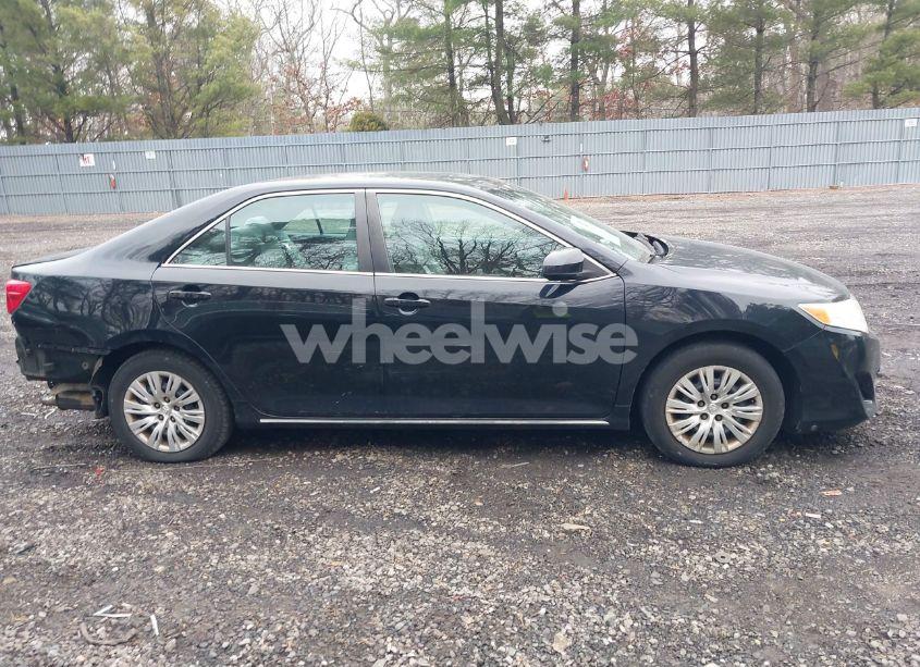 Photo 13 of 2014 Toyota Camry LE (VIN 4T4BF1FK1ER389268)