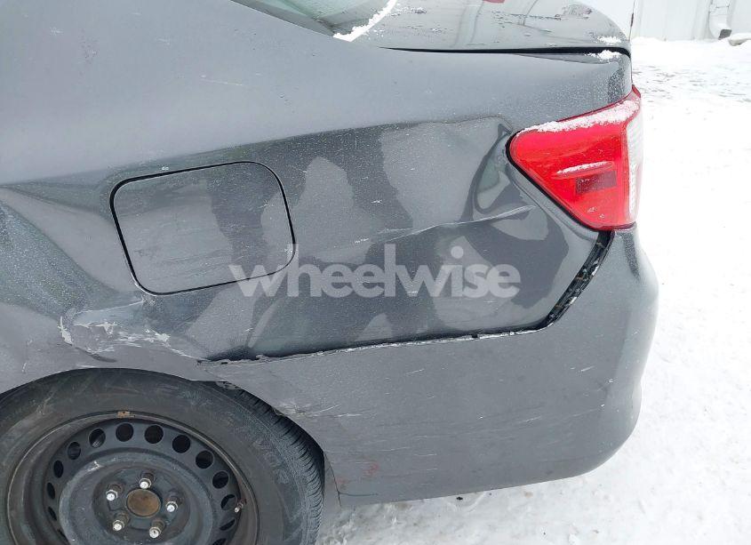 Photo 6 of 2014 Toyota Camry L/LE/SE/SE SPORT/XLE (VIN 4T4BF1FK1ER400379)