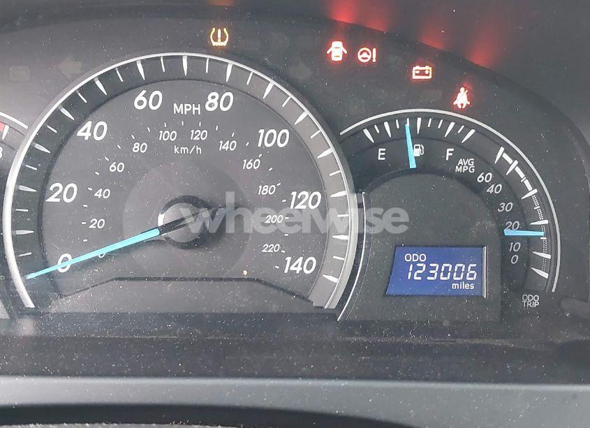 Photo 7 of 2014 Toyota Camry L/LE/SE/SE SPORT/XLE (VIN 4T4BF1FK1ER400379)