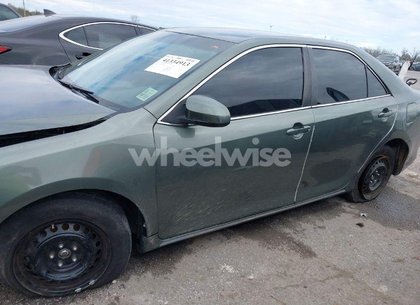 Photo 14 of 2014 Toyota Camry LE (VIN 4T4BF1FK1ER407235)