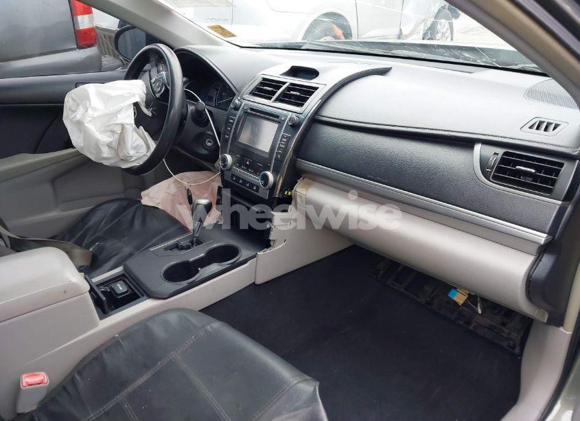 Photo 5 of 2014 Toyota Camry LE (VIN 4T4BF1FK1ER407235)