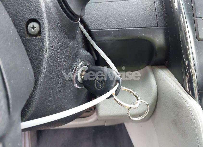 Photo 11 of 2014 Toyota Camry LE (VIN 4T4BF1FK1ER407512)