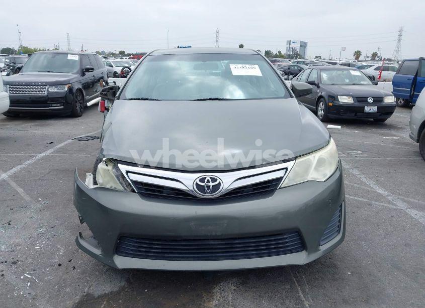 Photo 12 of 2014 Toyota Camry LE (VIN 4T4BF1FK1ER407512)