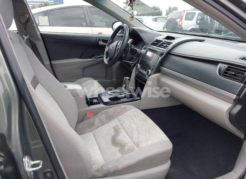 Photo 5 of 2014 Toyota Camry LE (VIN 4T4BF1FK1ER407512)