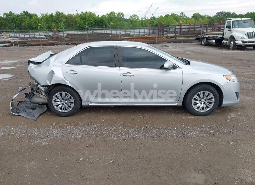 Photo 13 of 2014 Toyota Camry LE (VIN 4T4BF1FK1ER409941)
