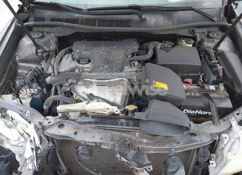 Photo 10 of 2014 Toyota Camry XLE (VIN 4T4BF1FK1ER413097)