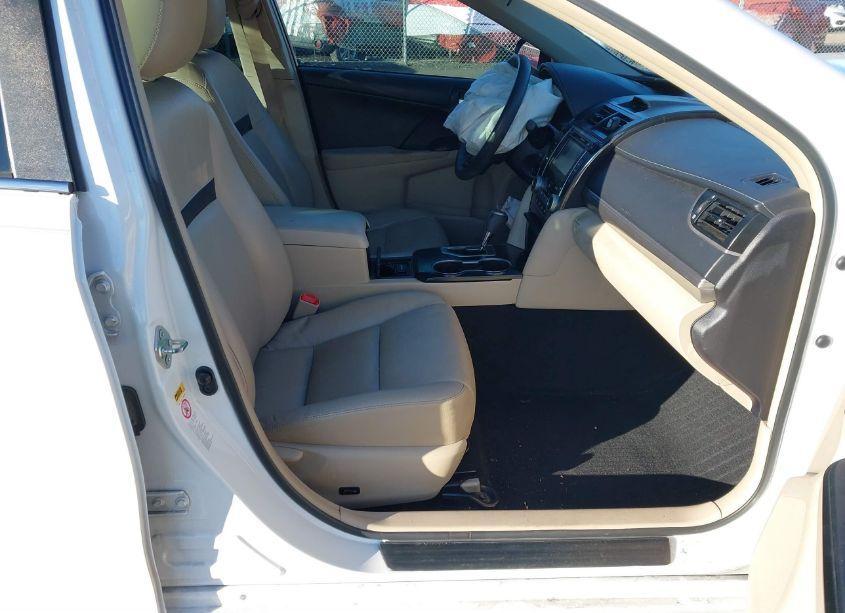 Photo 5 of 2014 Toyota Camry LE (VIN 4T4BF1FK1ER418087)