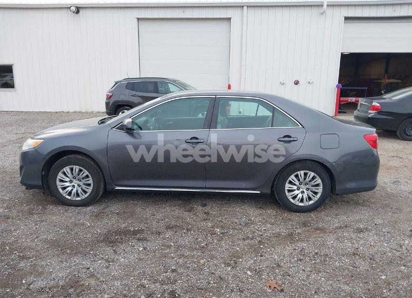 Photo 14 of 2014 Toyota Camry LE (VIN 4T4BF1FK1ER423788)