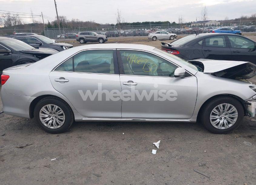 Photo 14 of 2014 Toyota Camry LE (VIN 4T4BF1FK1ER426027)