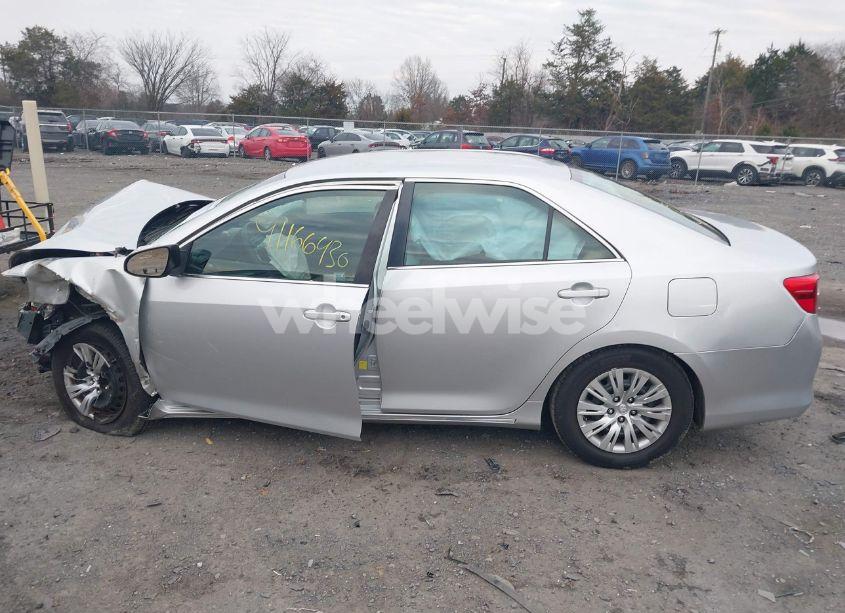 Photo 15 of 2014 Toyota Camry LE (VIN 4T4BF1FK1ER426027)