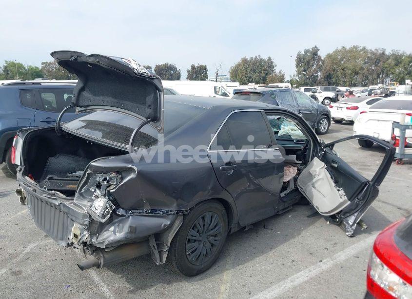 Photo 14 of 2014 Toyota Camry LE (VIN 4T4BF1FK1ER428781)