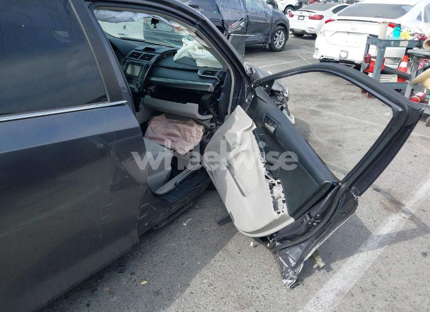 Photo 18 of 2014 Toyota Camry LE (VIN 4T4BF1FK1ER428781)