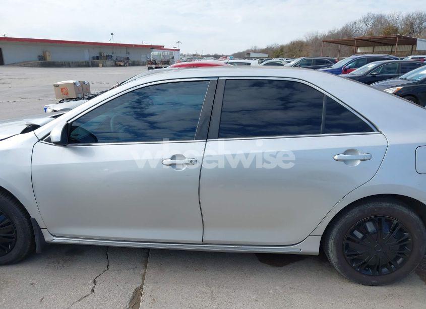 Photo 14 of 2014 Toyota Camry LE (VIN 4T4BF1FK1ER429767)