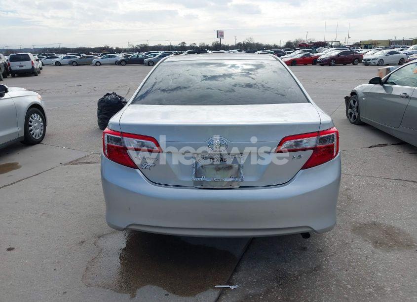 Photo 16 of 2014 Toyota Camry LE (VIN 4T4BF1FK1ER429767)