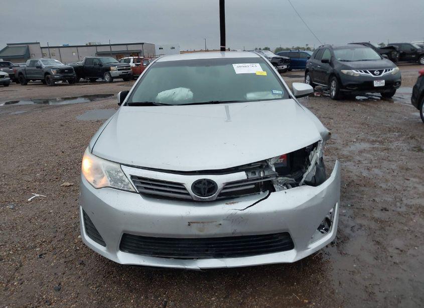 Photo 12 of 2014 Toyota Camry L (VIN 4T4BF1FK1ER438467)