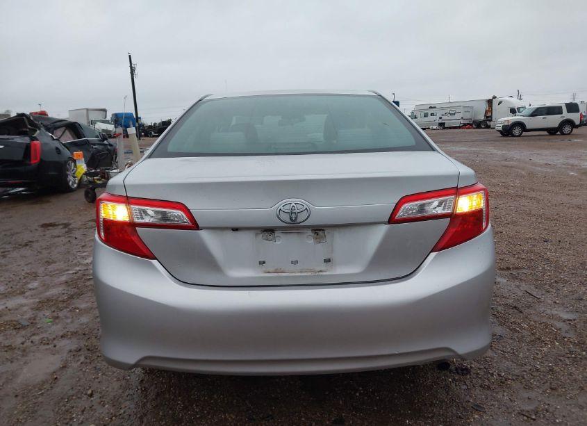 Photo 16 of 2014 Toyota Camry L (VIN 4T4BF1FK1ER438467)