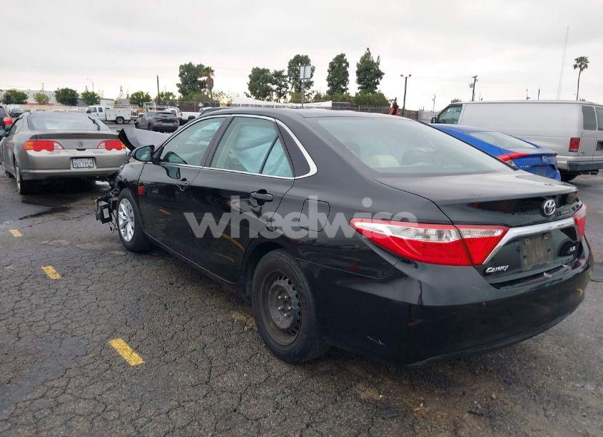 Photo 3 of 2015 Toyota Camry LE (VIN 4T4BF1FK1FR455948)