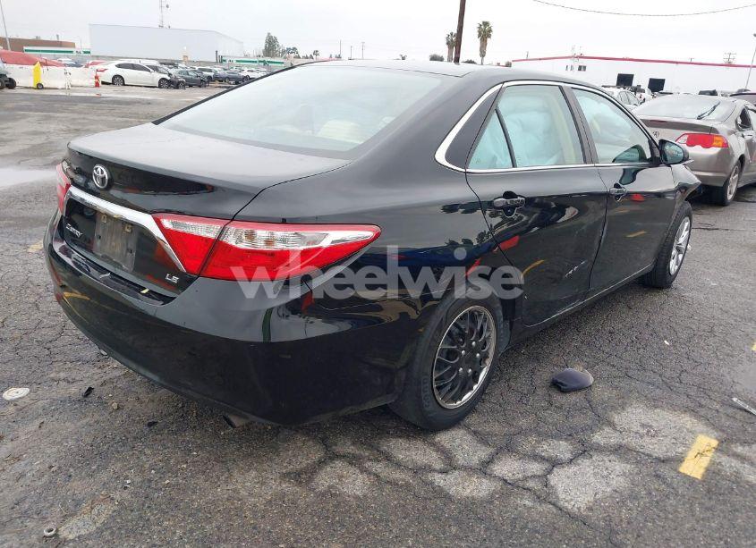 Photo 4 of 2015 Toyota Camry LE (VIN 4T4BF1FK1FR455948)