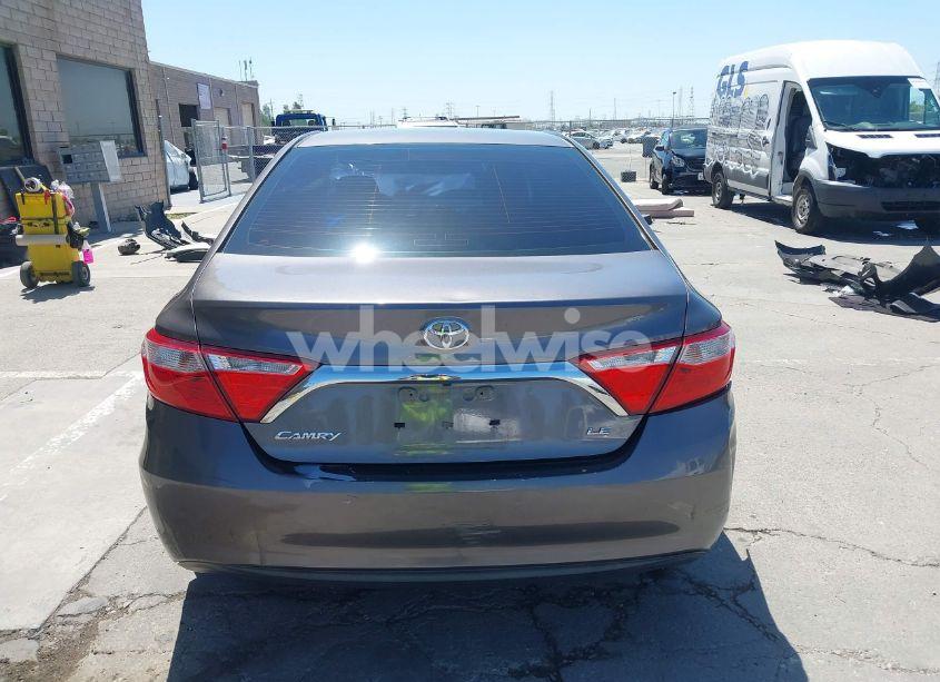 Photo 16 of 2015 Toyota Camry LE (VIN 4T4BF1FK1FR456310)