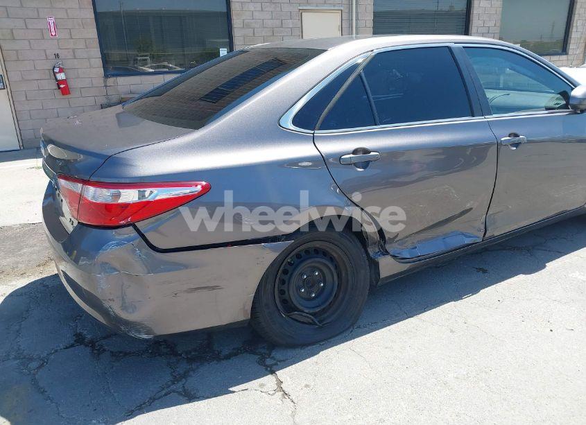 Photo 6 of 2015 Toyota Camry LE (VIN 4T4BF1FK1FR456310)