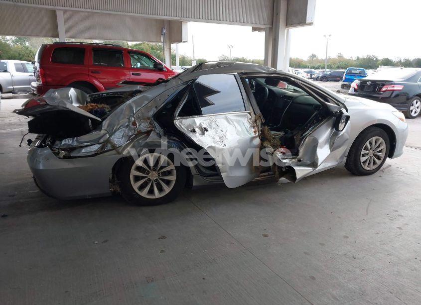 Photo 13 of 2015 Toyota Camry LE (VIN 4T4BF1FK1FR457523)