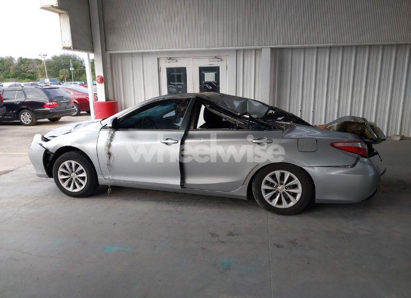 Photo 14 of 2015 Toyota Camry LE (VIN 4T4BF1FK1FR457523)