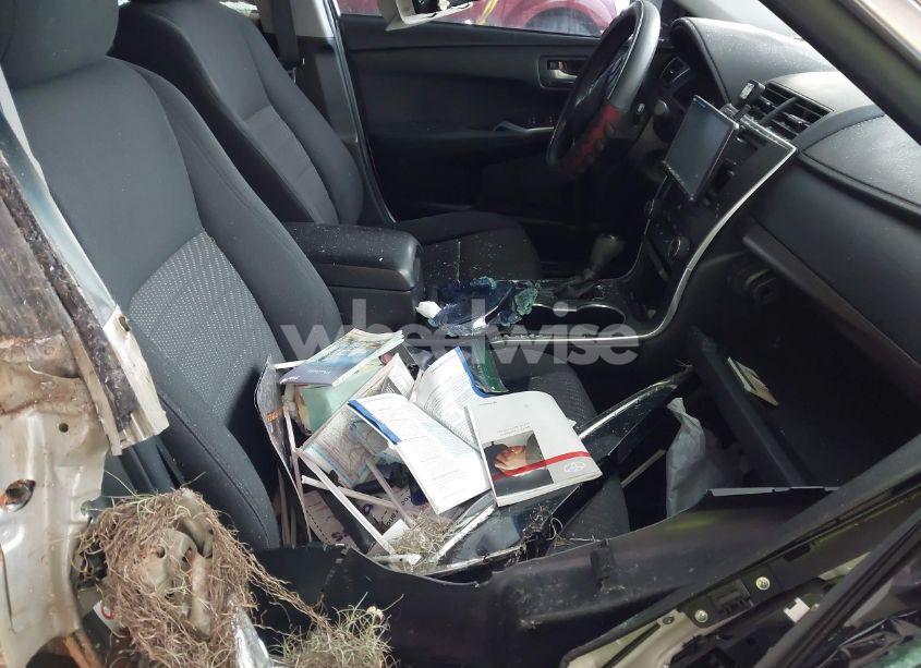 Photo 5 of 2015 Toyota Camry LE (VIN 4T4BF1FK1FR457523)