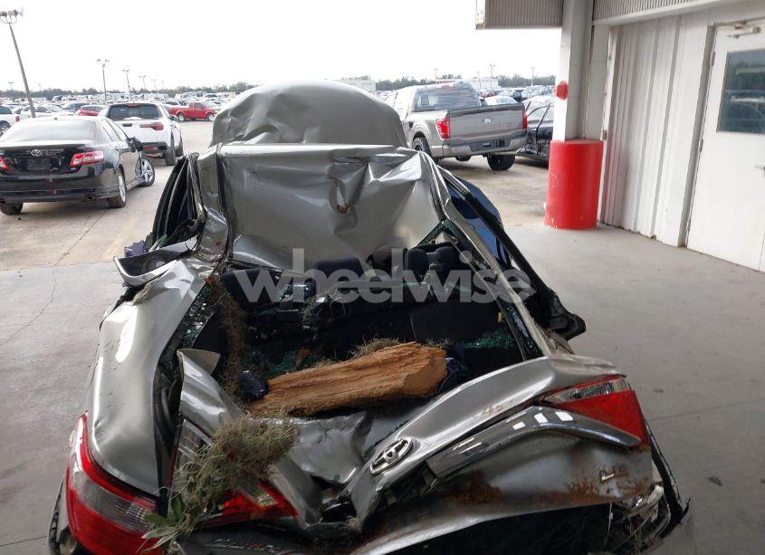 Photo 6 of 2015 Toyota Camry LE (VIN 4T4BF1FK1FR457523)