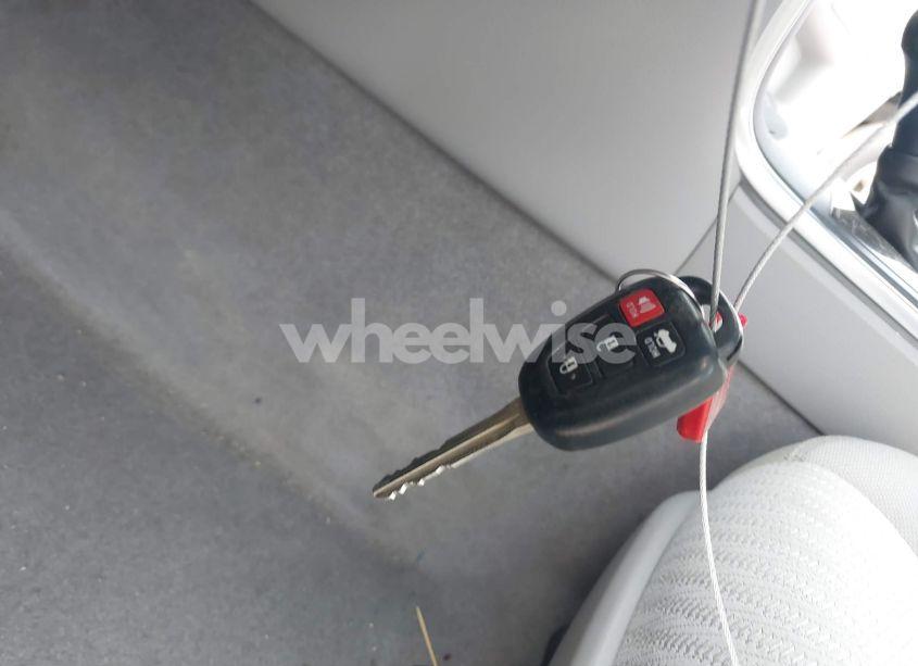 Photo 11 of 2015 Toyota Camry LE (VIN 4T4BF1FK1FR458333)