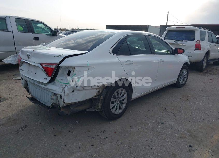 Photo 4 of 2015 Toyota Camry LE (VIN 4T4BF1FK1FR458333)