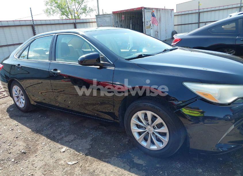 Photo 13 of 2015 Toyota Camry LE (VIN 4T4BF1FK1FR460079)