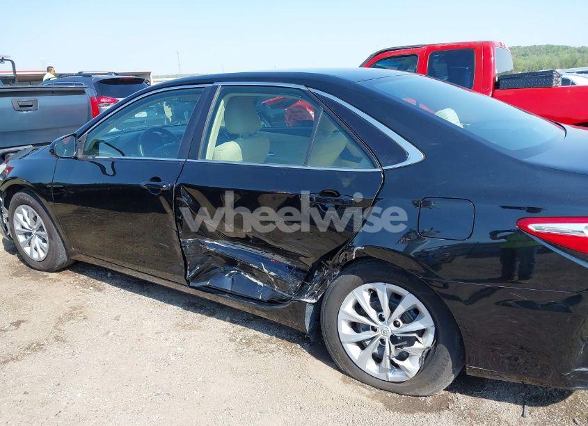 Photo 14 of 2015 Toyota Camry LE (VIN 4T4BF1FK1FR460079)