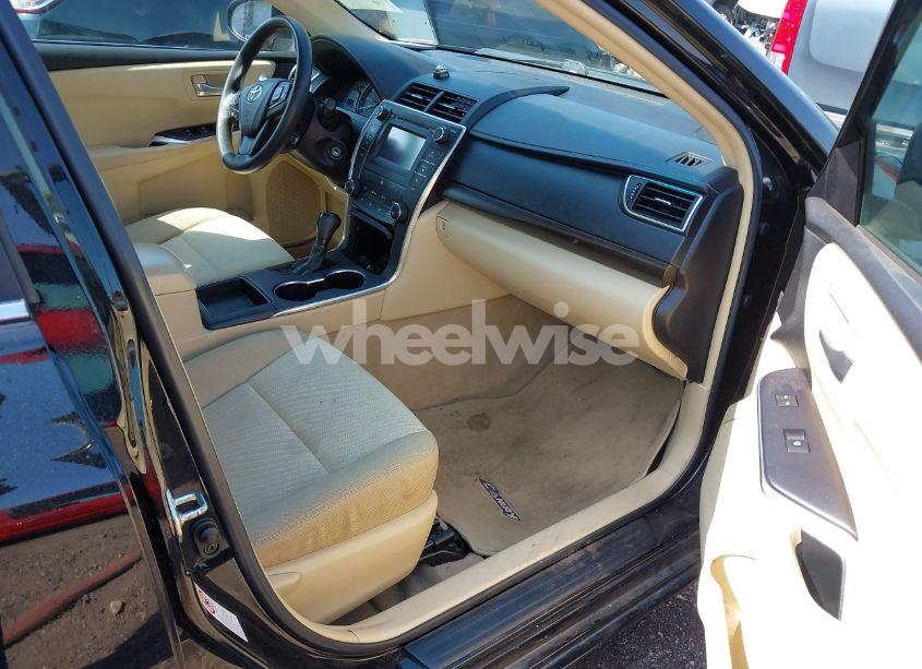 Photo 5 of 2015 Toyota Camry LE (VIN 4T4BF1FK1FR460079)