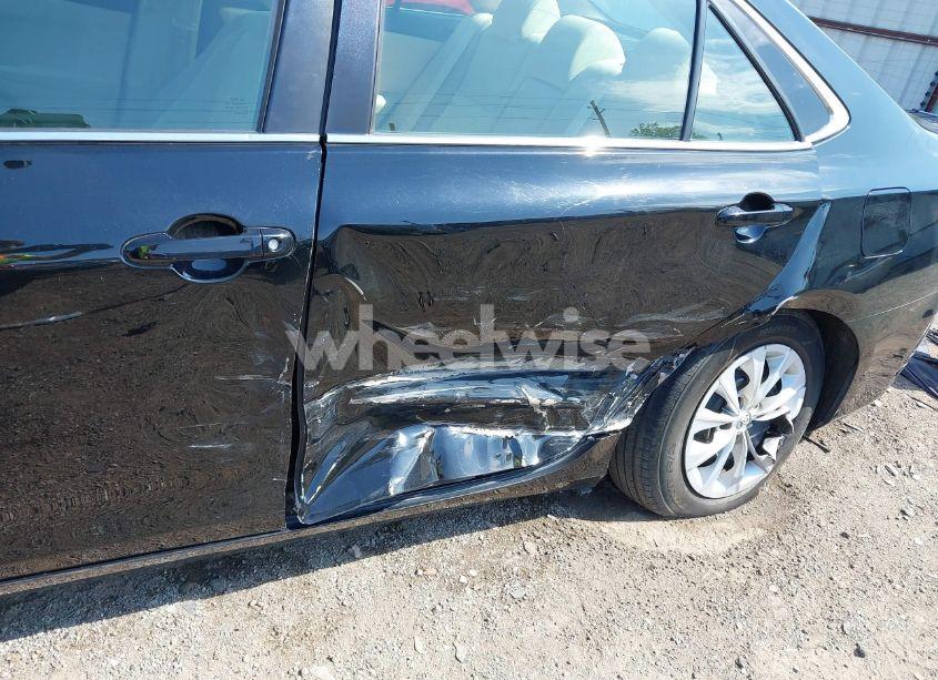 Photo 6 of 2015 Toyota Camry LE (VIN 4T4BF1FK1FR460079)