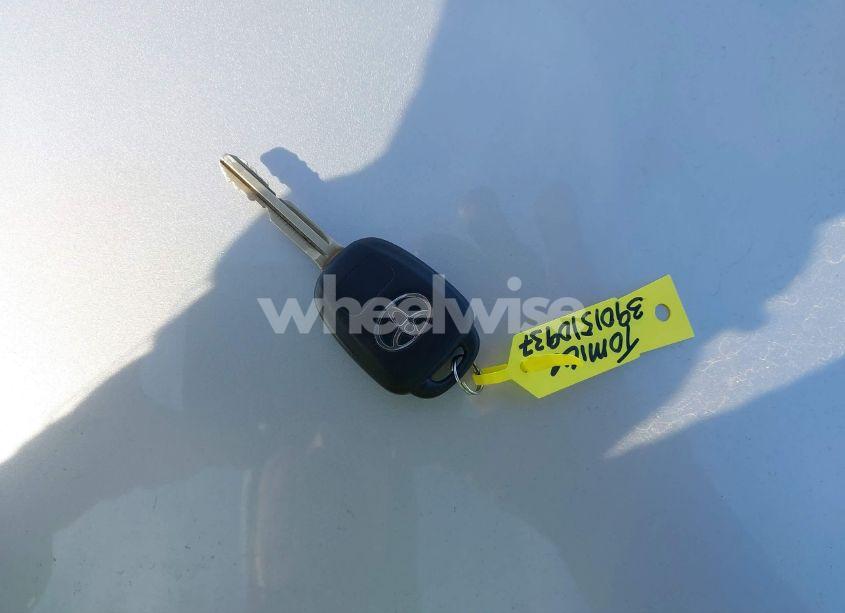 Photo 11 of 2015 Toyota Camry LE (VIN 4T4BF1FK1FR484527)