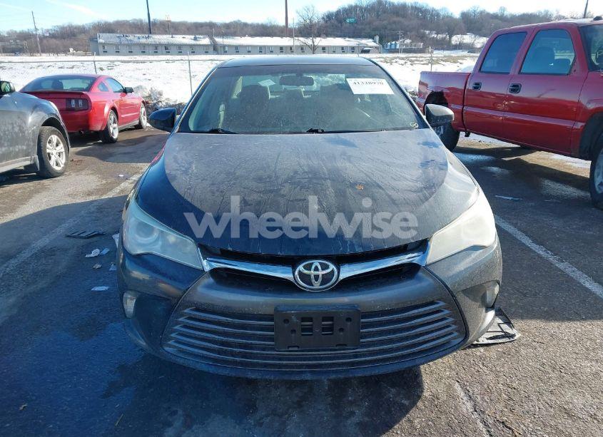 Photo 13 of 2015 Toyota Camry LE (VIN 4T4BF1FK1FR484527)