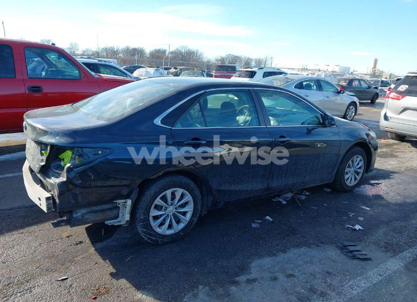 Photo 14 of 2015 Toyota Camry LE (VIN 4T4BF1FK1FR484527)