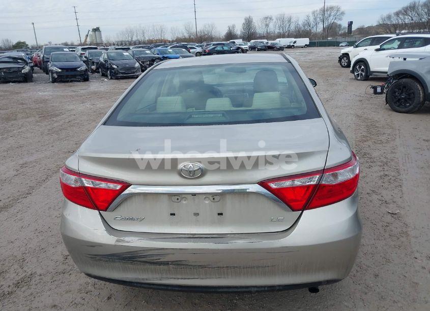 Photo 16 of 2015 Toyota Camry LE (VIN 4T4BF1FK1FR486231)