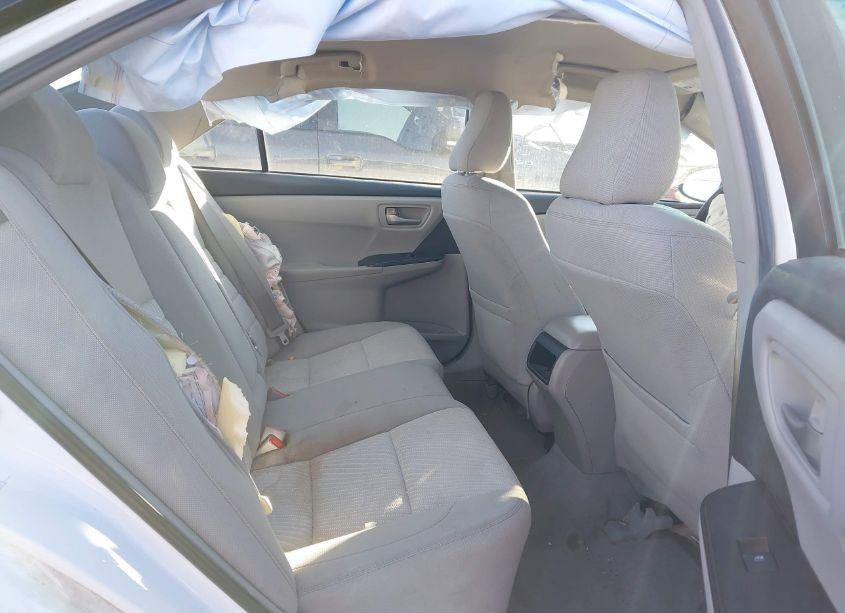 Photo 8 of 2015 Toyota Camry LE (VIN 4T4BF1FK1FR491719)