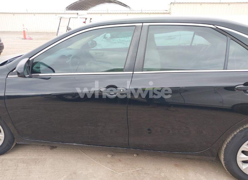 Photo 15 of 2015 Toyota Camry LE (VIN 4T4BF1FK1FR494443)