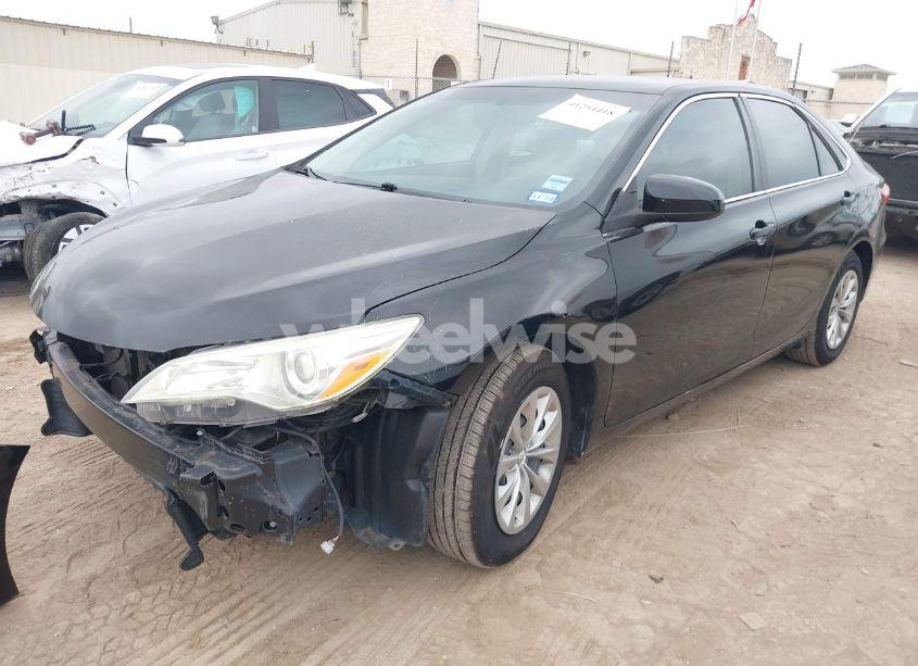 Photo 2 of 2015 Toyota Camry LE (VIN 4T4BF1FK1FR494443)