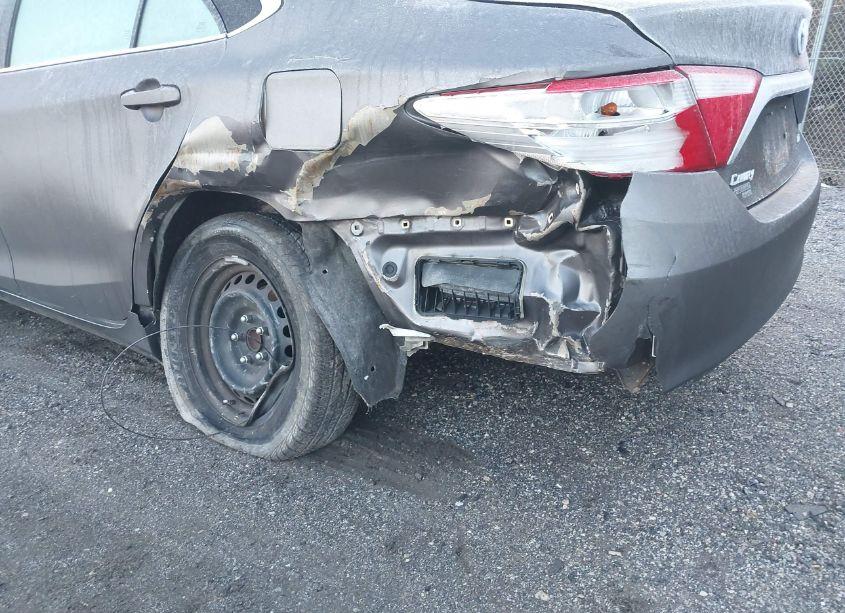 Photo 17 of 2016 Toyota Camry LE (VIN 4T4BF1FK1GR519777)