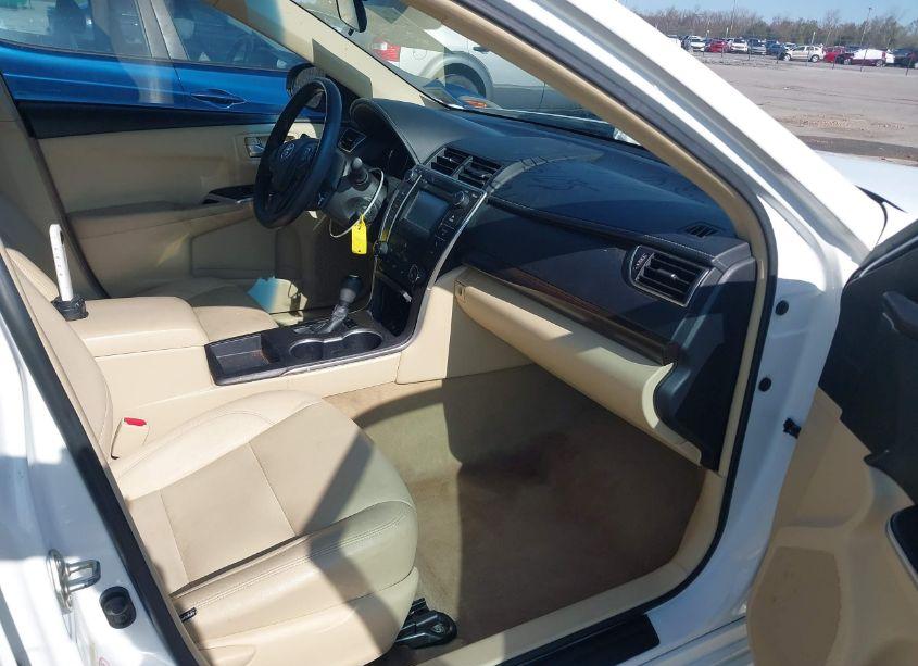 Photo 5 of 2016 Toyota Camry LE (VIN 4T4BF1FK1GR521481)